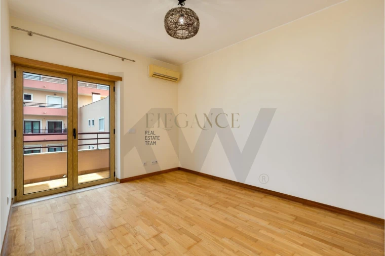 Apartamento T2 para Venda em Loule (São Clemente) Foto 24