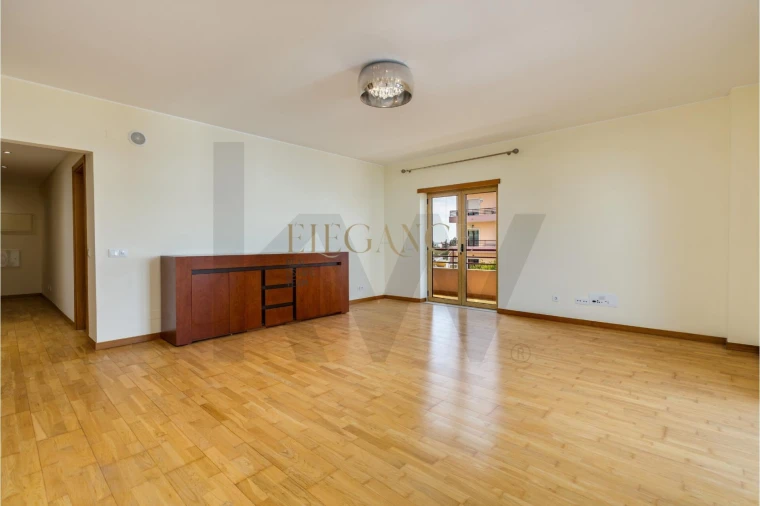 Apartamento T2 para Venda em Loule (São Clemente) Foto 7