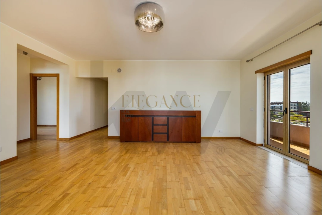 Apartamento T2 para Venda em Loule (São Clemente) Foto 6