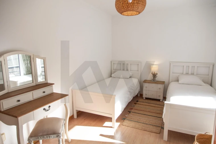 Moradia T3 para Arrendamento em Santo Isidoro Foto 17