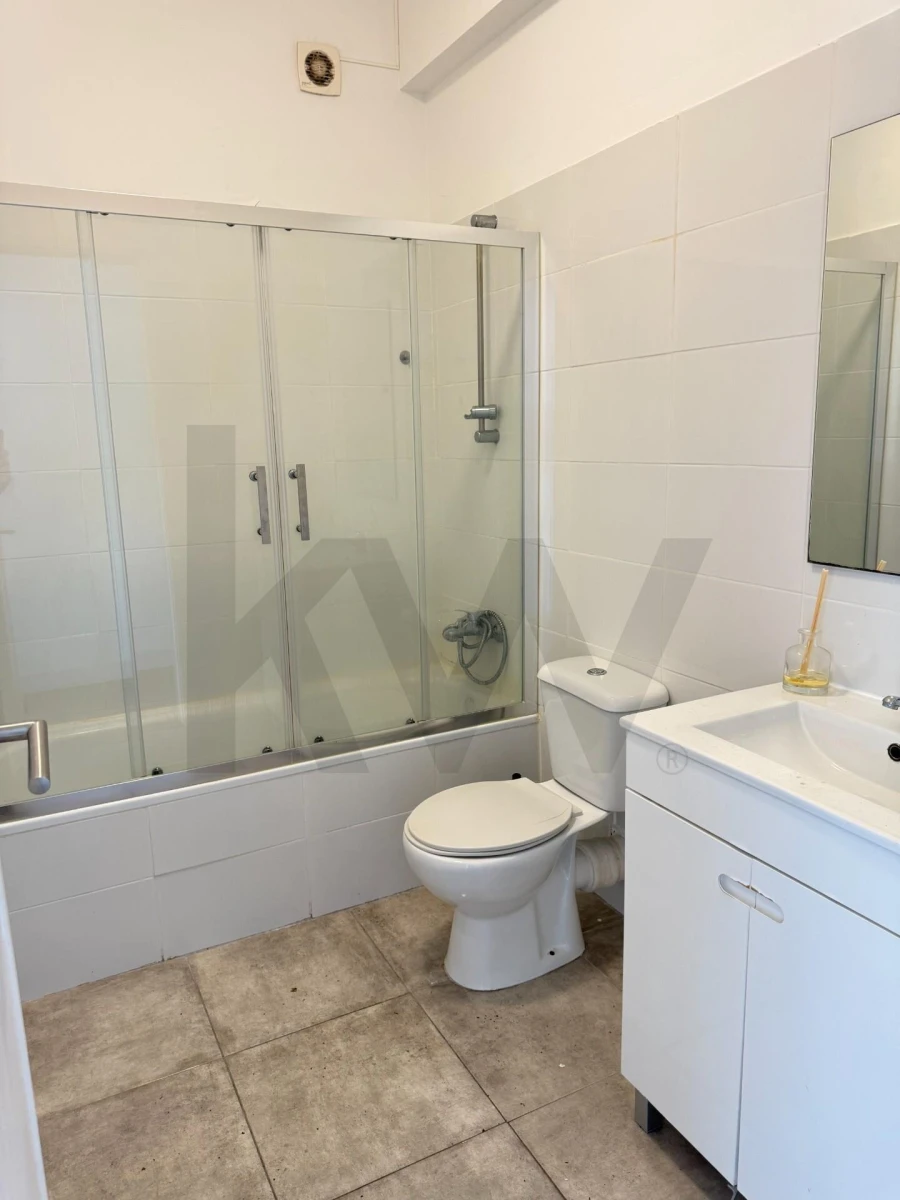 Apartamento T2 para Arrendamento em Benfica Foto 17