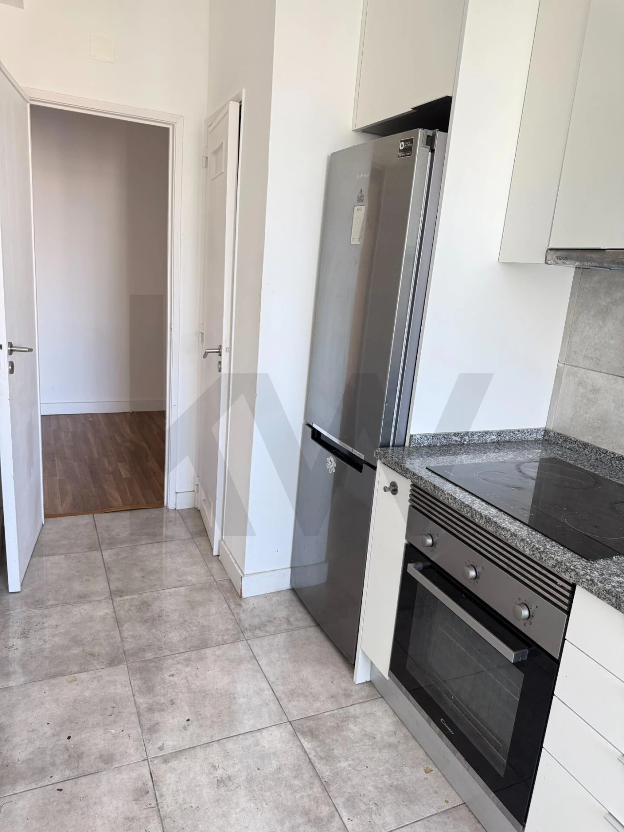 Apartamento T2 para Arrendamento em Benfica Foto 21