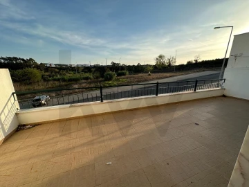 Apartamento T2 para Arrendamento em Mafra