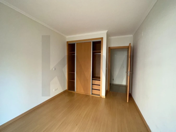 Apartamento T2 para Arrendamento em Mafra Foto 16