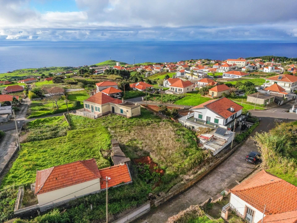 Terreno para Venda em Ponta do Pargo Foto 1