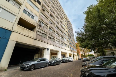 Loja para Arrendamento em Alvalade