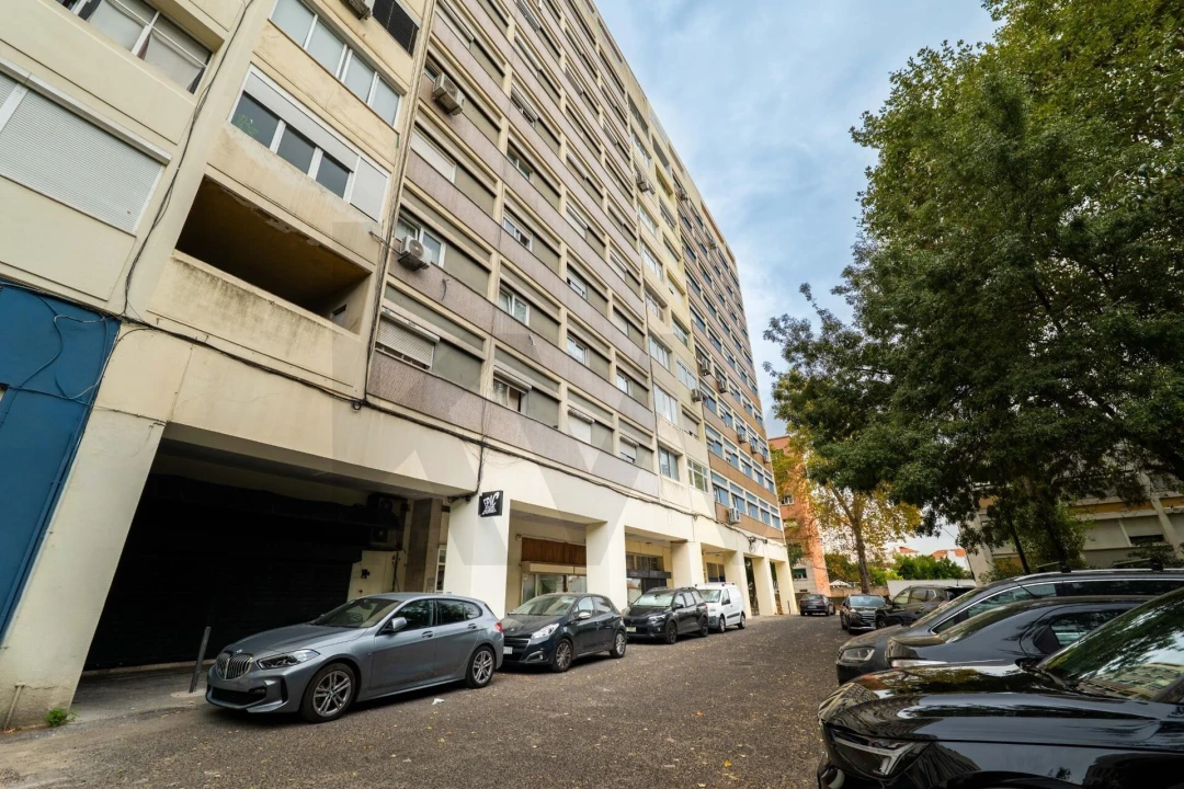 Loja para Arrendamento em Alvalade Foto 15