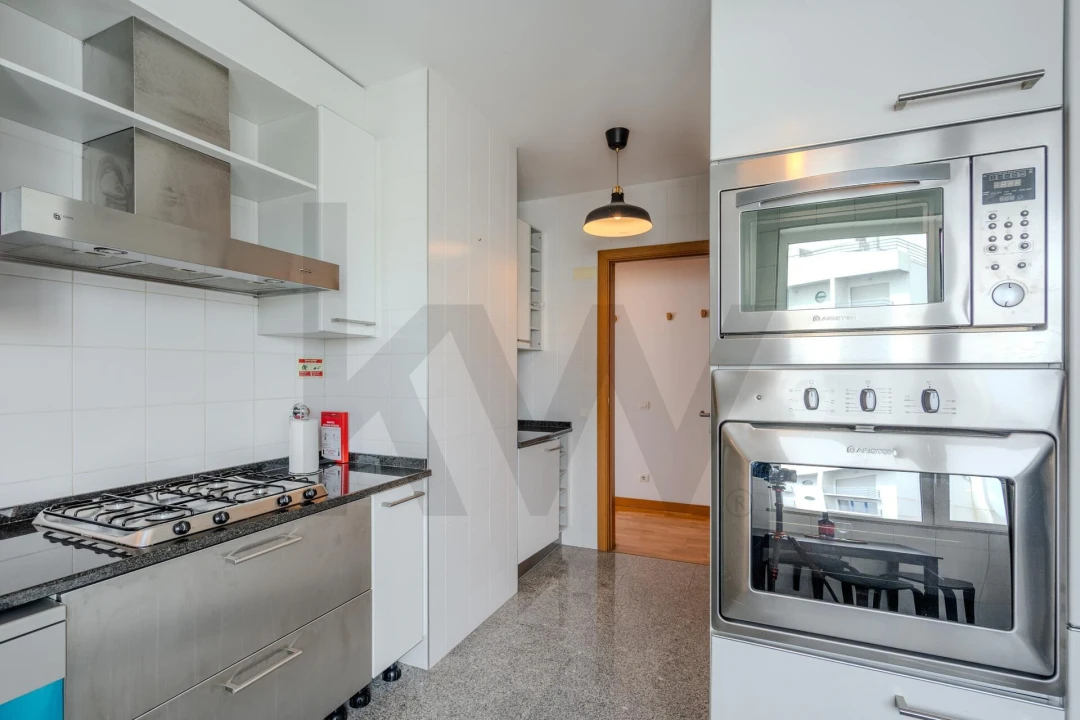 Apartamento T2 para Arrendamento em Olivais Foto 19