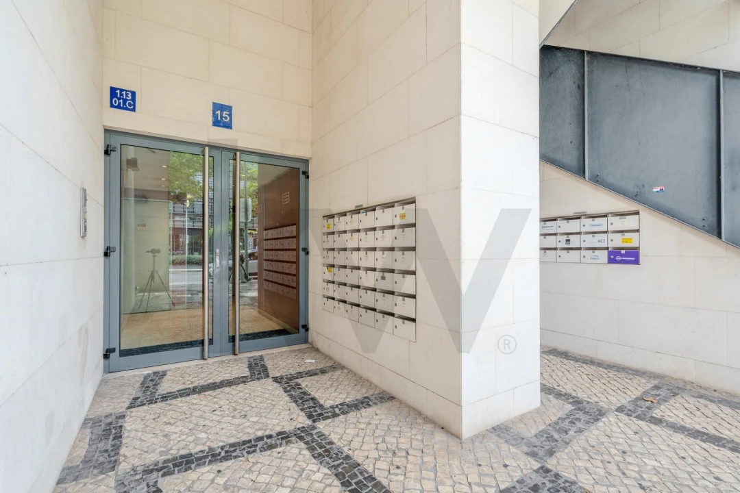 Apartamento T2 para Arrendamento em Olivais Foto 36
