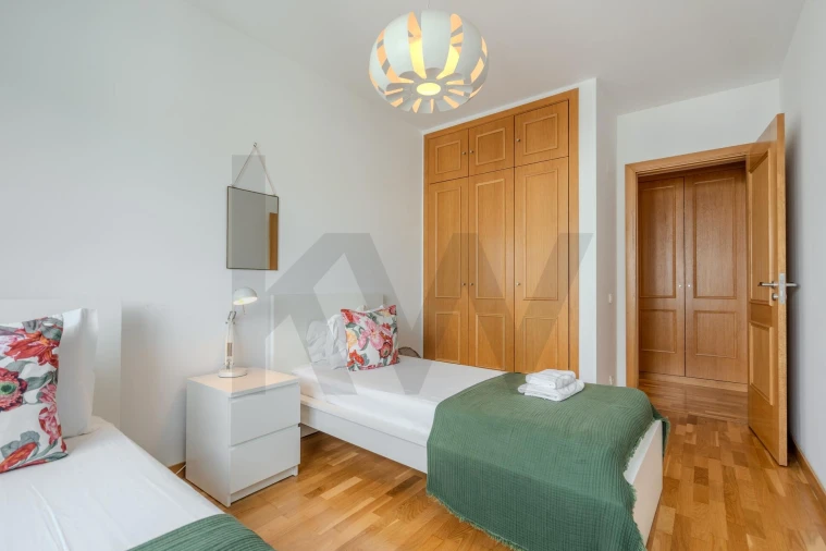 Apartamento T2 para Arrendamento em Olivais Foto 24