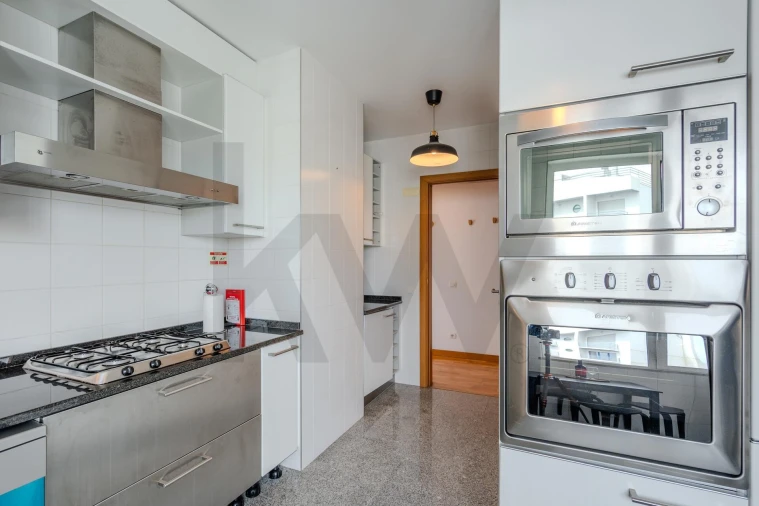 Apartamento T2 para Arrendamento em Olivais Foto 19