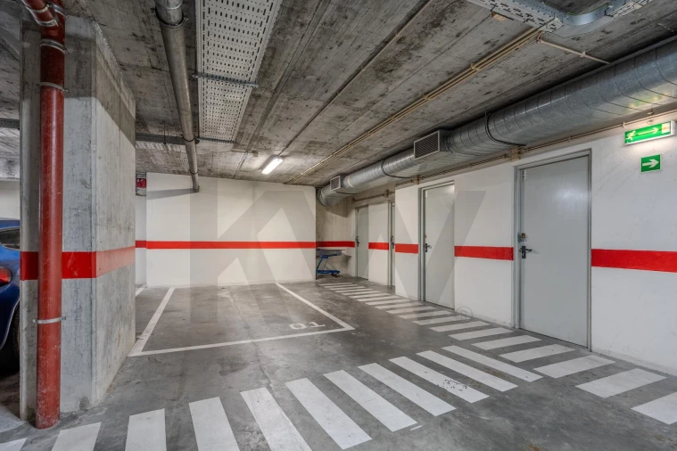 Apartamento T2 para Arrendamento em Olivais Foto 34