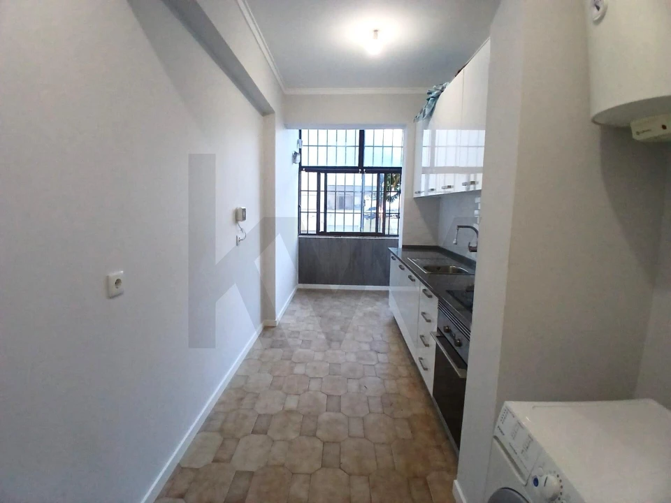 Apartamento T2 para Venda em Seixal, Arrentela e Aldeia de Paio Pires Foto 3