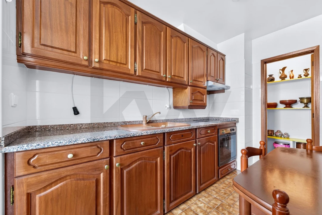 Apartamento T2 para Venda em Santo Antonio Foto 16