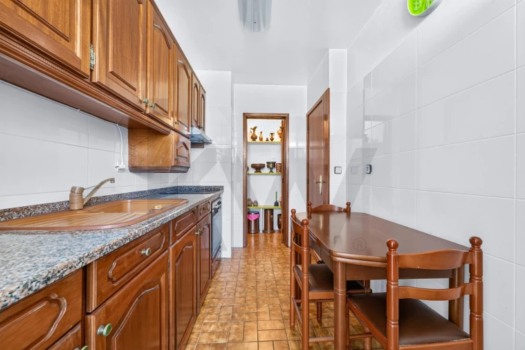 Apartamento T2 para Venda em Santo Antonio Foto 17