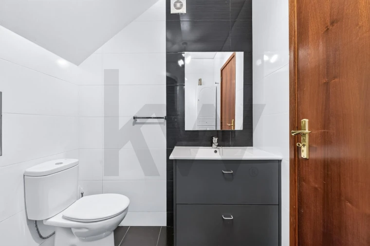 Apartamento T2 para Venda em Santo Antonio Foto 14