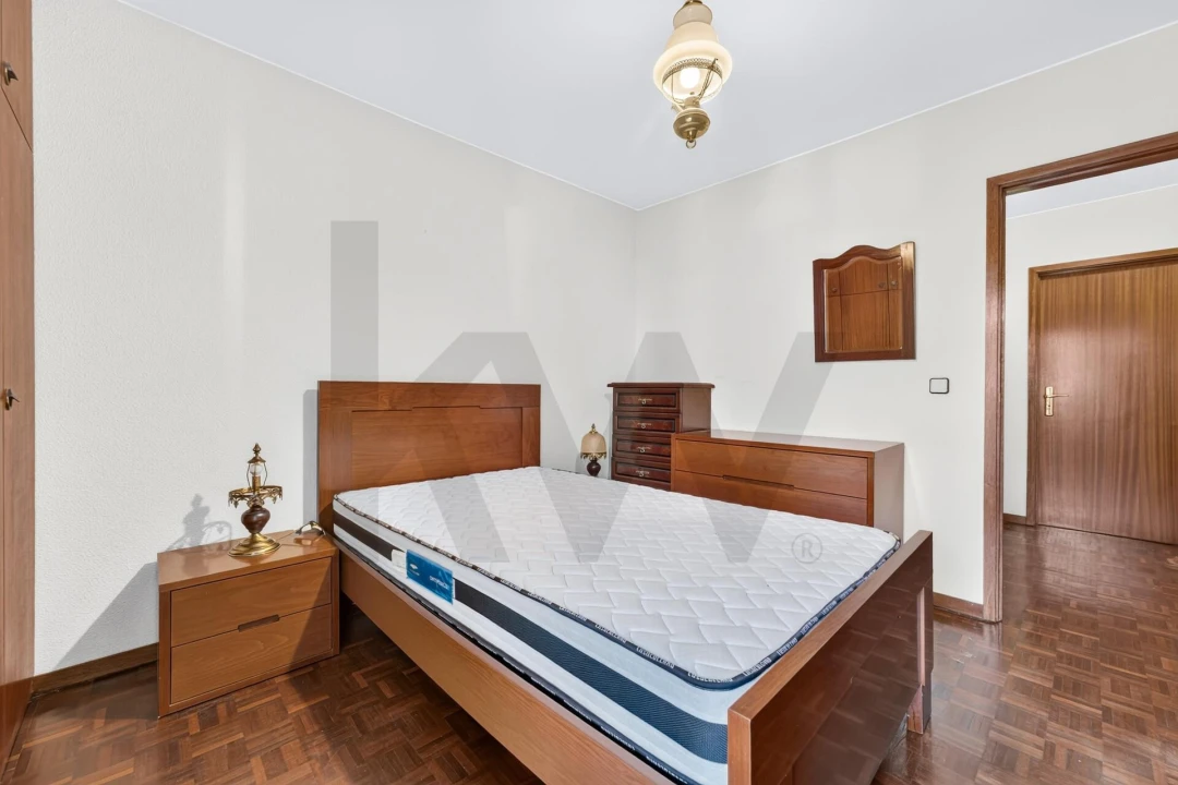 Apartamento T2 para Venda em Santo Antonio Foto 12