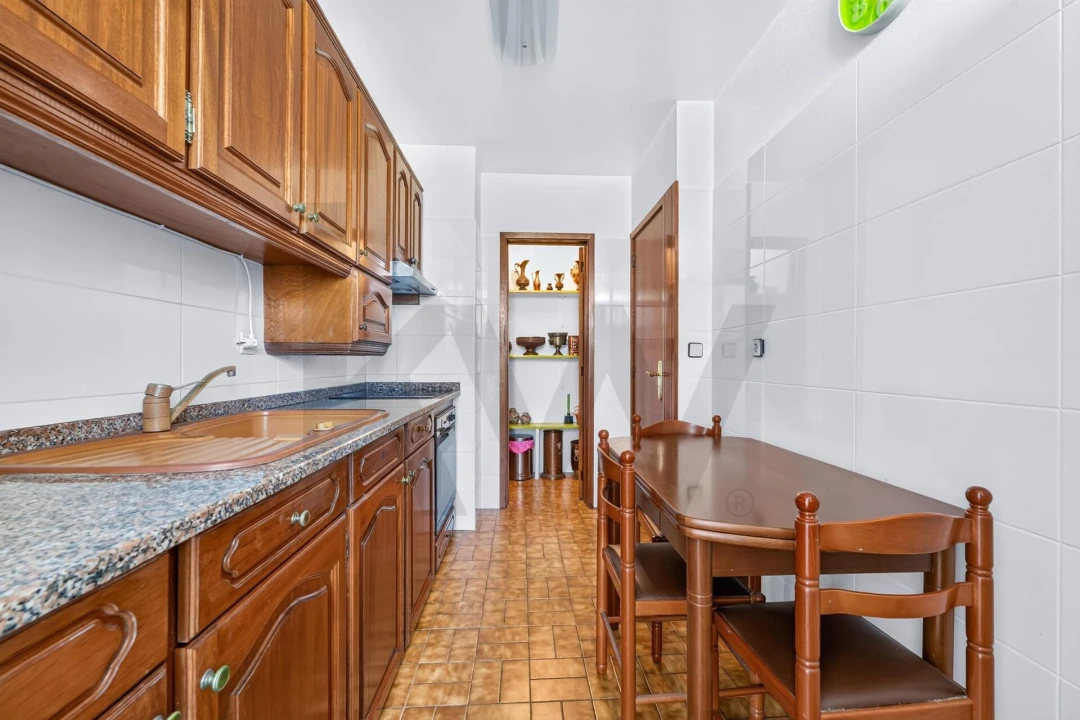 Apartamento T2 para Venda em Santo Antonio Foto 17