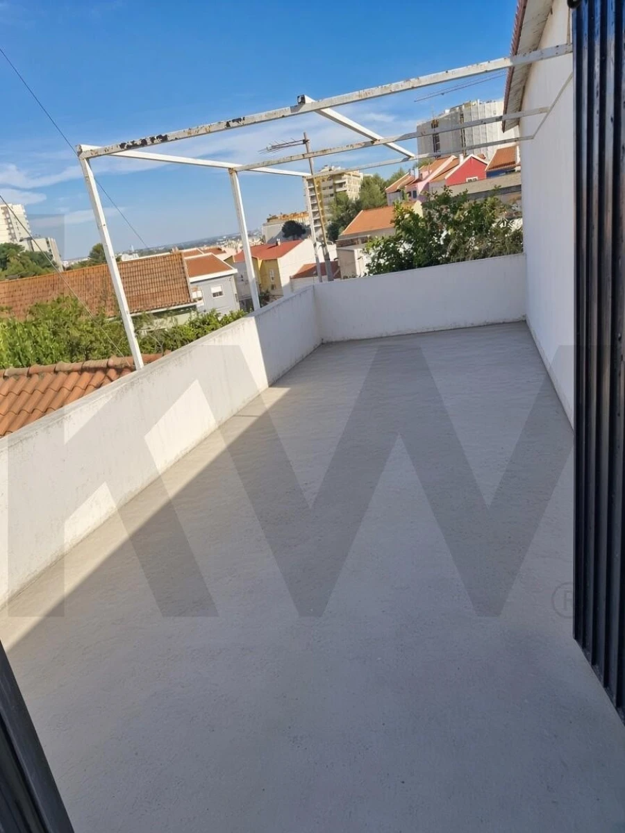 Moradia T1 para Venda em União das Freguesias de Setúbal Foto 41