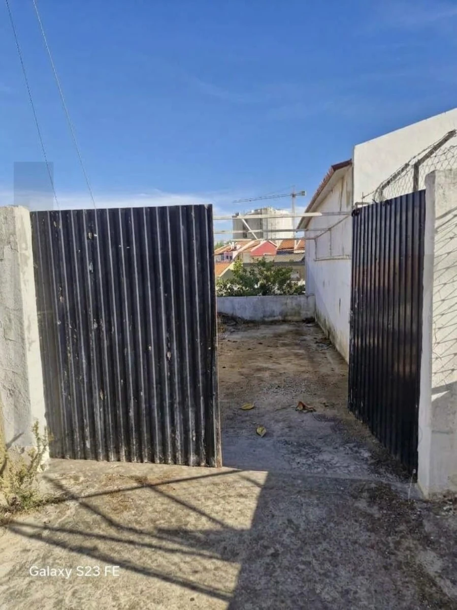 Moradia T1 para Venda em União das Freguesias de Setúbal Foto 36