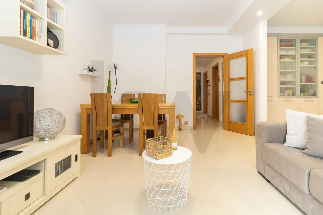 Apartamento T2 para Venda em Amora Foto 5
