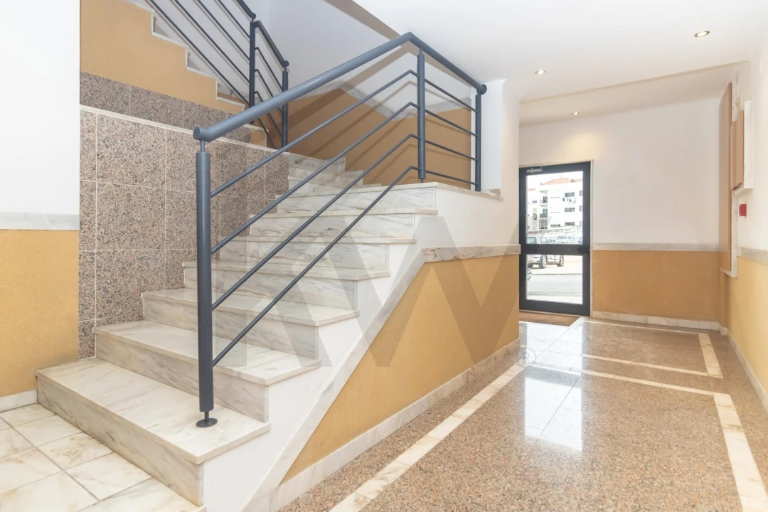 Apartamento T2 para Venda em Amora Foto 45