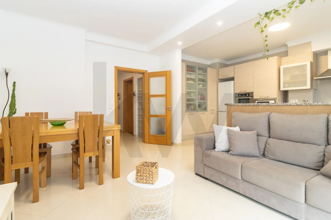 Apartamento T2 para Venda em Amora Foto 1