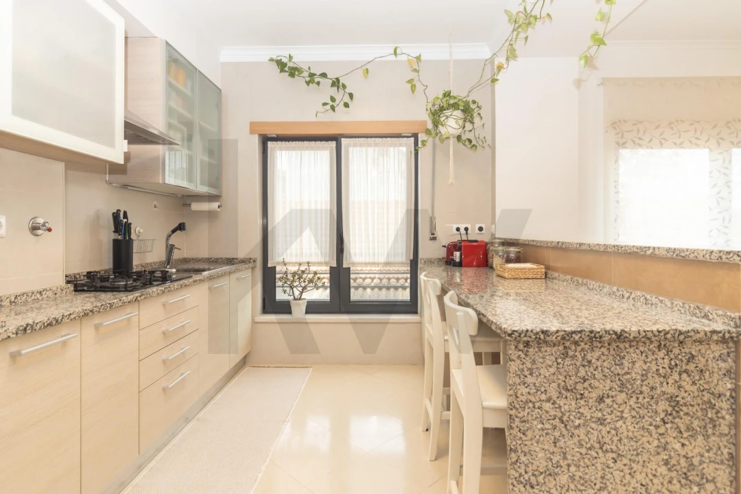 Apartamento T2 para Venda em Amora Foto 8