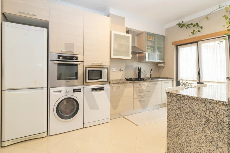 Apartamento T2 para Venda em Amora Foto 7