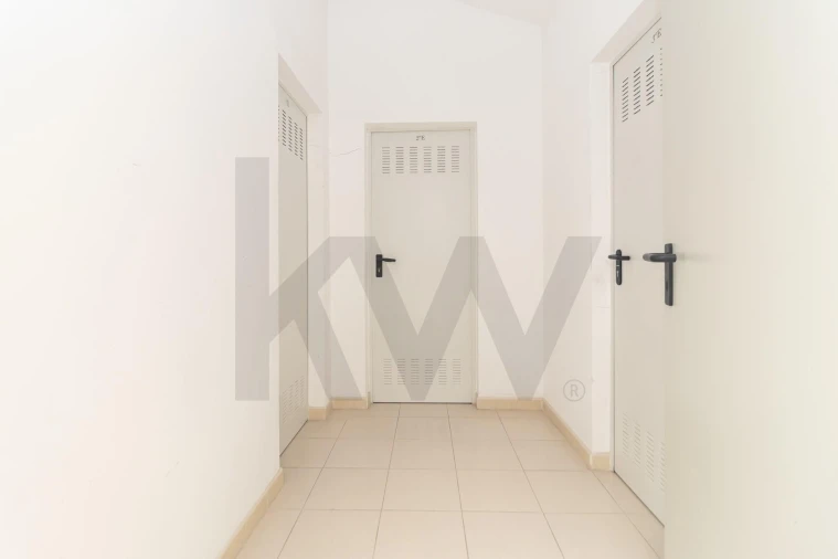 Apartamento T2 para Venda em Amora Foto 44