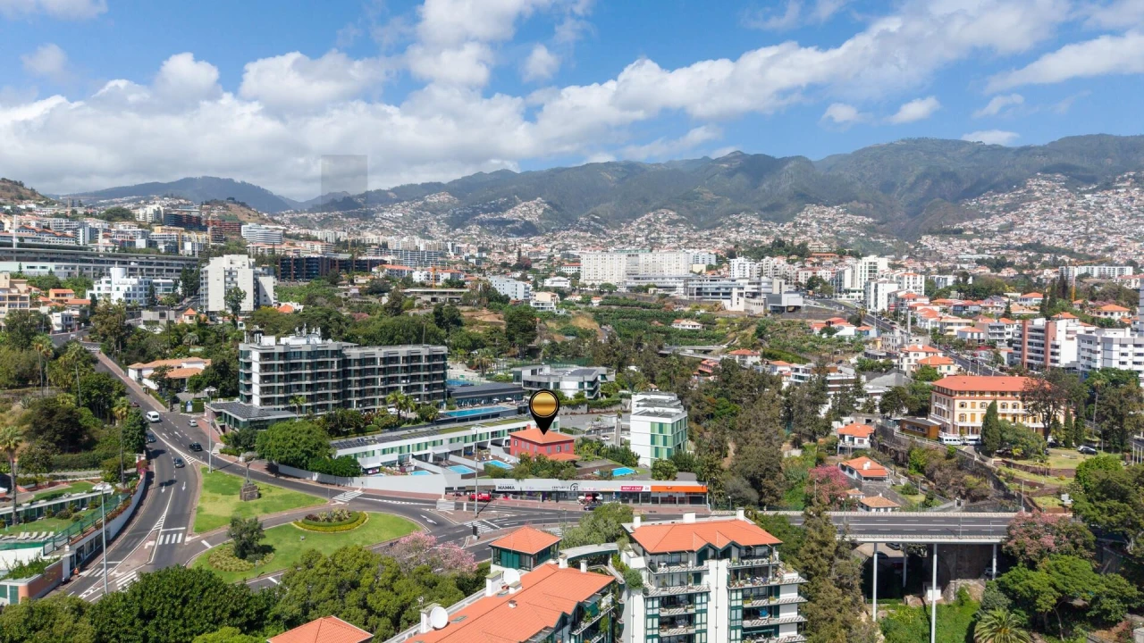 Moradia T4 para Venda em São Martinho Foto 75