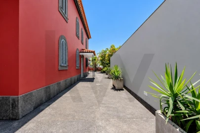 Moradia T4 para Venda em São Martinho