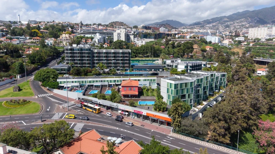 Moradia T4 para Venda em São Martinho Foto 78