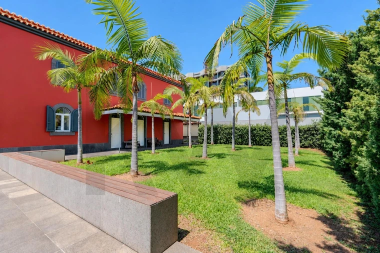 Moradia T4 para Venda em São Martinho Foto 9