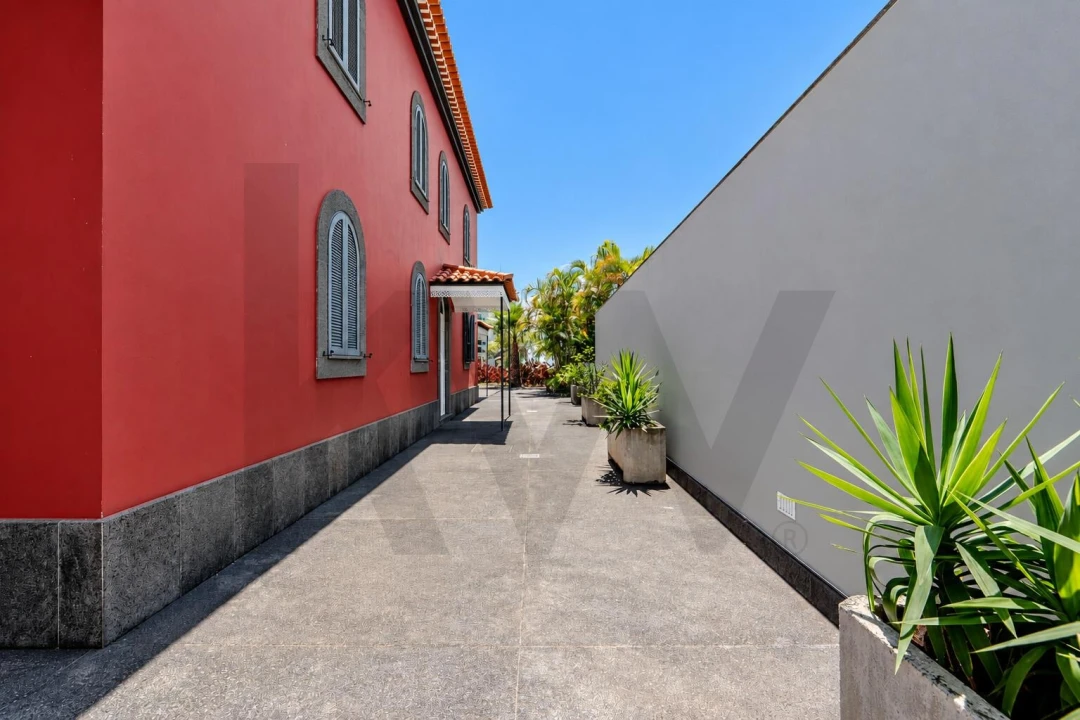 Moradia T4 para Venda em São Martinho Foto 11