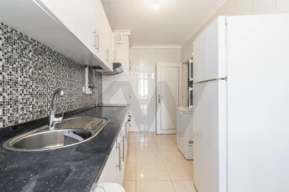 Apartamento T2 para Venda em Baixa da Banheira e Vale da Amoreira