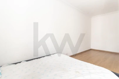 Apartamento T2 para Venda em Baixa da Banheira e Vale da Amoreira