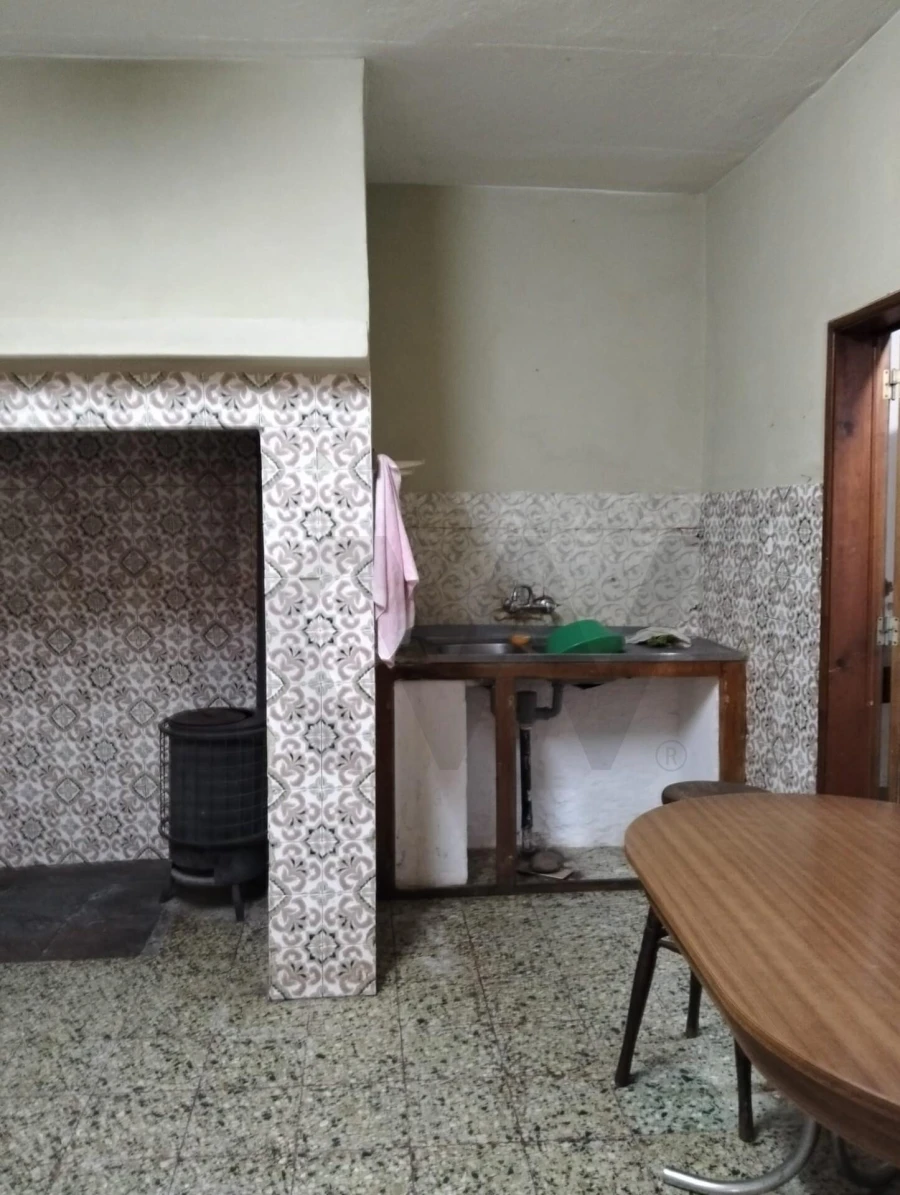 Moradia T3 para Venda em Selmes Foto 15