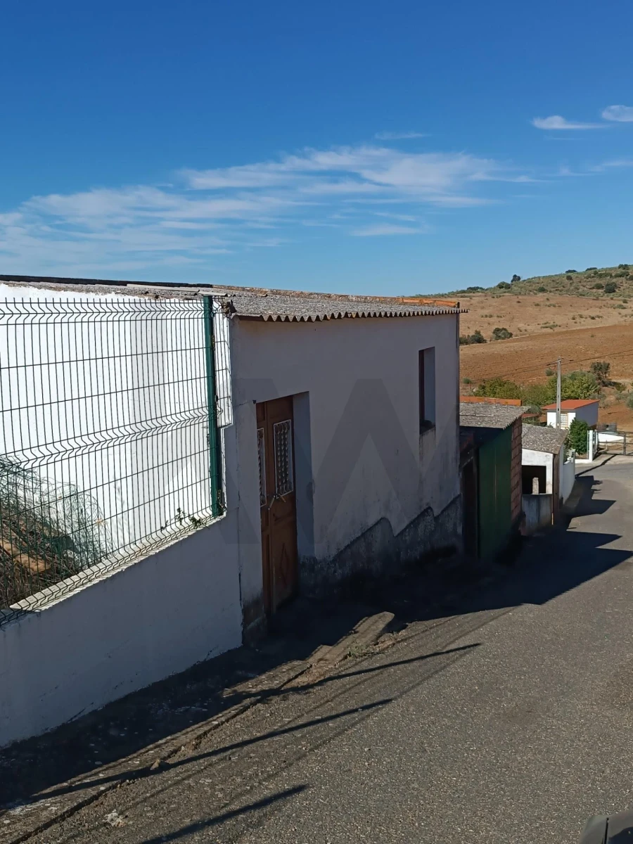 Moradia T3 para Venda em Selmes Foto 31
