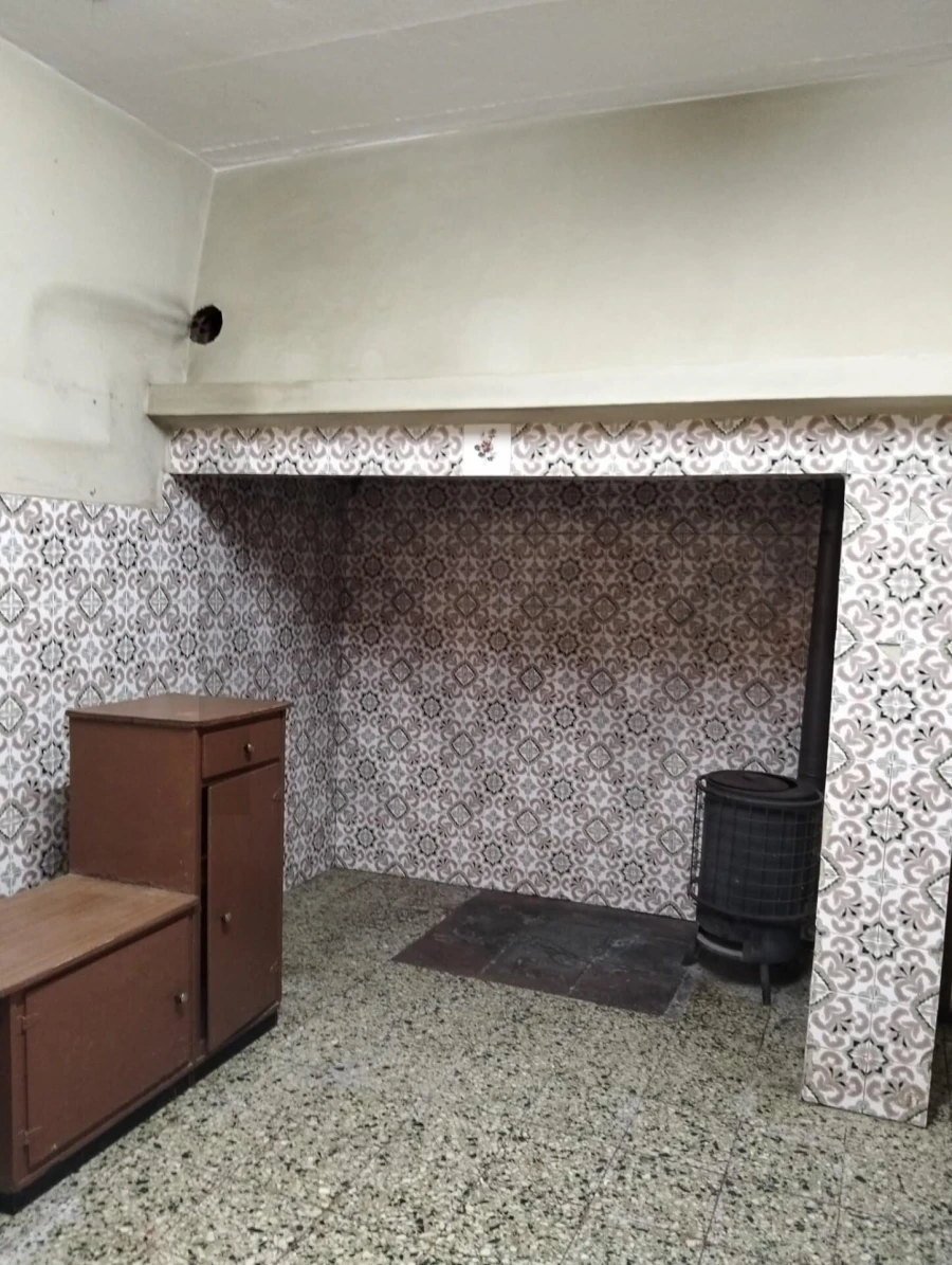 Moradia T3 para Venda em Selmes Foto 16