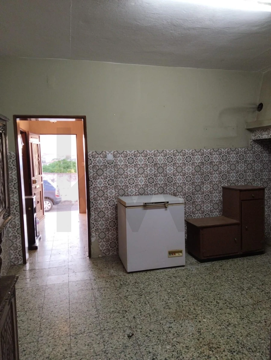 Moradia T3 para Venda em Selmes Foto 17