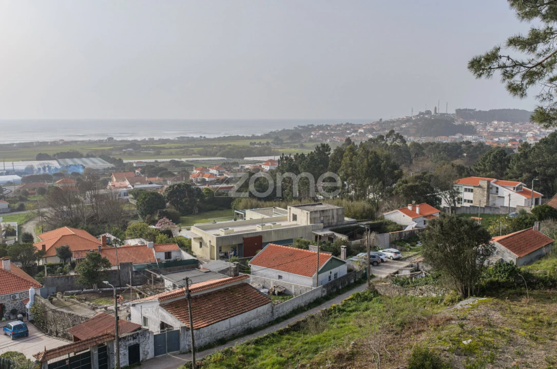 Terreno para Venda em Carreço Foto 17