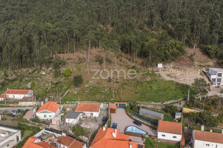 Terreno para Venda em Carreço Foto 11