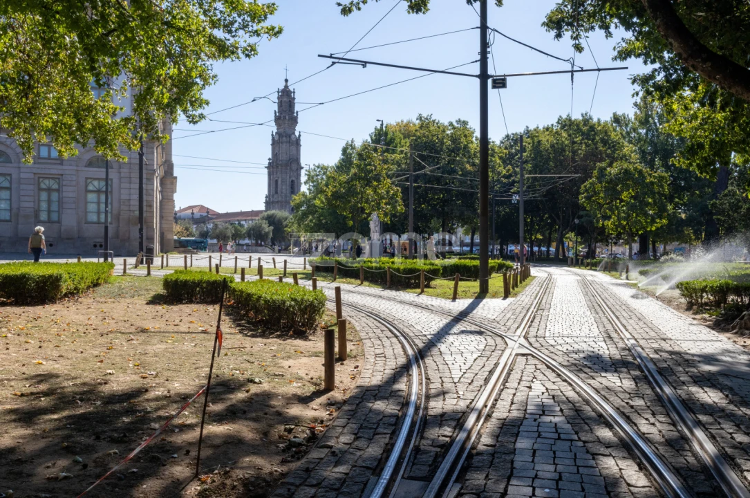Prédio para Venda em Cedofeita, Santo Ildefonso, Sé, Miragaia, São Nicolau e Vitória Foto 24