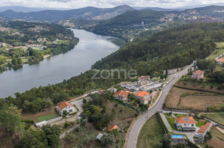 Terreno para Venda em Lomba Foto 6