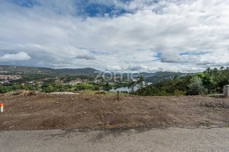 Terreno para Venda em Lomba Foto 14