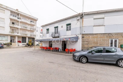Moradia T2 para Venda em Darque