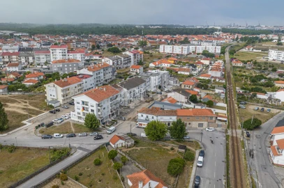 Moradia T2 para Venda em Darque