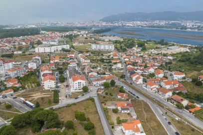 Moradia T2 para Venda em Darque