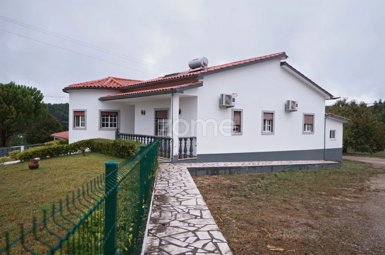 Moradia T4 para Venda em Pedrogão Grande Foto 17